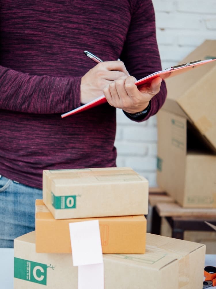 Wholesale packaging supplies for your business. Betapak, packaging supplies for every need: loose fill, eco packaging, cardboard boxes, bubble wrap, paper roll, carrier bags, custom packaging, Isle of Wight and Hampshire.